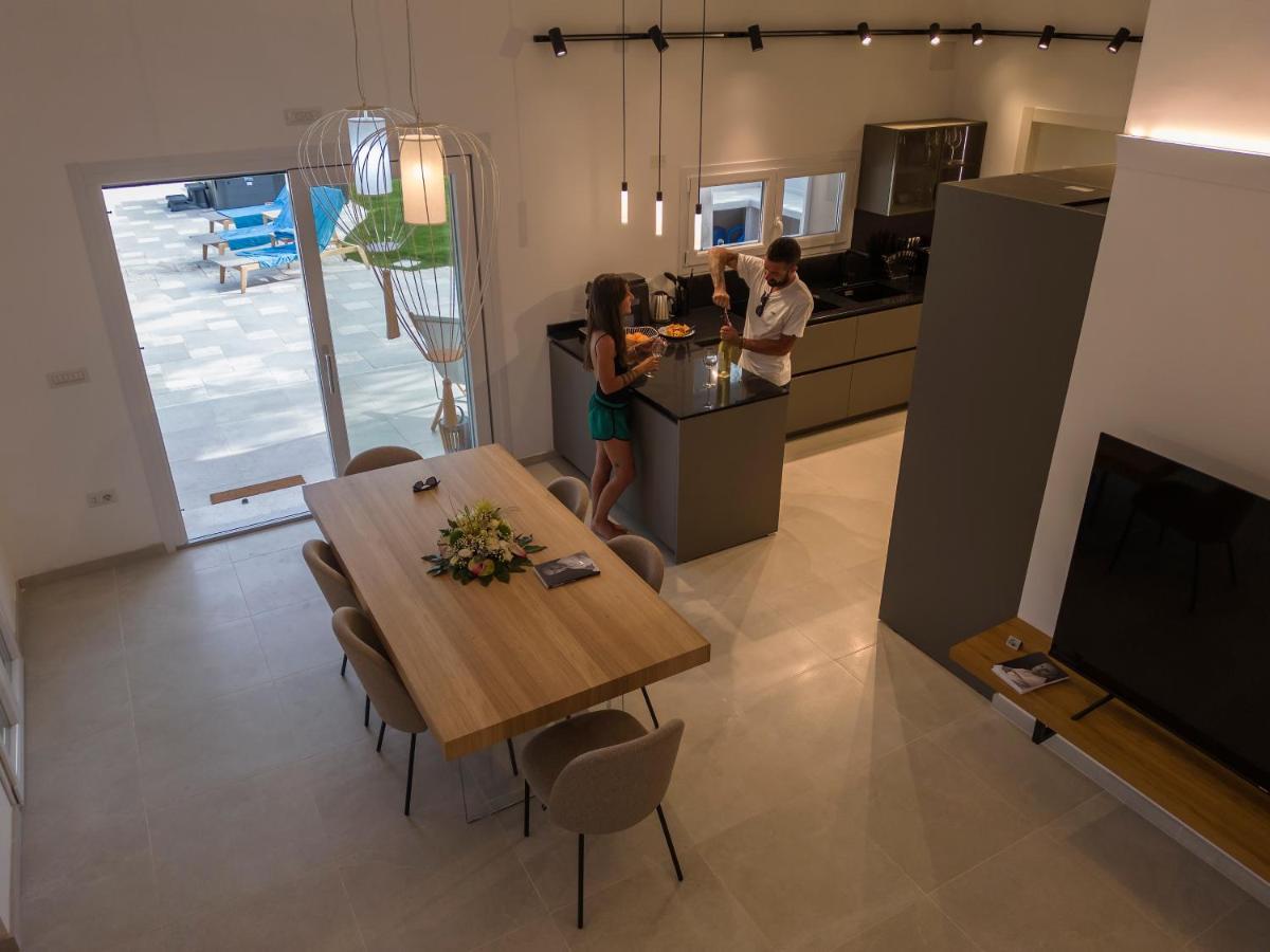 Villa Golden Root Real Estate سان تيودورو المظهر الخارجي الصورة