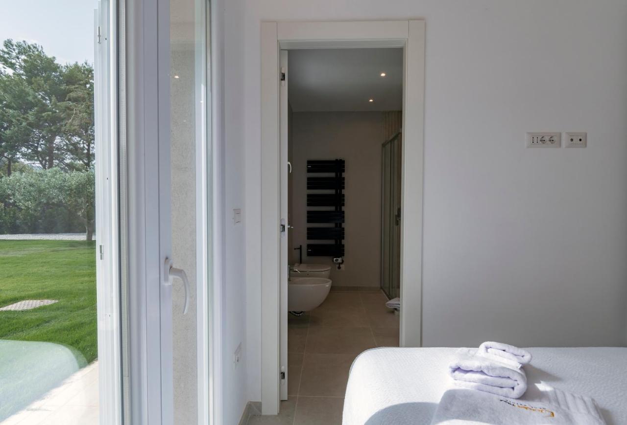 Villa Golden Root Real Estate سان تيودورو المظهر الخارجي الصورة